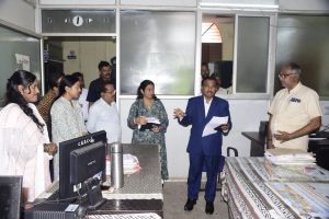 नये संभागायुक्त श्री महादेव कावरे ने कार्यभार ग्रहण किया