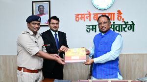 मुख्यमंत्री को 39 वें चक्रधर समारोह में शामिल होने का आमंत्रण मुख्यमंत्री को 39 वें चक्रधर समारोह में शामिल होने का आमंत्रण