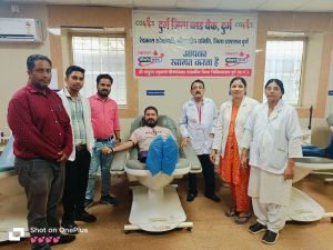  अविनाश और अनिल ने सिकलिन मरीज के लिए ब्लड दिया