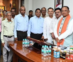 मुख्यमंत्री से छत्तीसगढ़ सर्व आदिवासी समाज के प्रतिनिधि मंडल ने की सौजन्य मुलाकात मुख्यमंत्री से छत्तीसगढ़ सर्व आदिवासी समाज के प्रतिनिधि मंडल ने की सौजन्य मुलाकात
