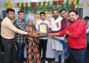  गुरु शिक्षा देकर हमारे जीवन के अंधकार को दूर कर ज्ञान का प्रकाश फैलाते है: मंत्री  टंक राम वर्मा