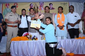 केंद्रीय राज्य मंत्री तोखन साहू की उपस्थिति में अखिल भारतीय कुश्ती प्रतियोगिता का हुआ समापन केंद्रीय राज्य मंत्री तोखन साहू की उपस्थिति में अखिल भारतीय कुश्ती प्रतियोगिता का हुआ समापन