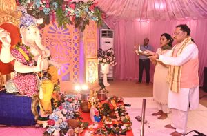 भगवान श्री गणेश के पूजन-हवन कार्यक्रम में शामिल हुए मुख्यमंत्री 