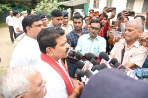 उप मुख्यमंत्री विजय शर्मा ने केंद्रीय जेल का किया निरीक्षण