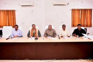  सिम्स के डीन डॉ. सहारे और अस्पताल अधीक्षक डॉ. नायक निलंबित