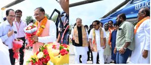 मुख्यमंत्री , केन्द्रीय मंत्री और विधानसभा अध्यक्ष के राजनांदगांव पहुँचने पर हुआ भव्य स्वागत मुख्यमंत्री , केन्द्रीय मंत्री और विधानसभा अध्यक्ष के राजनांदगांव पहुँचने पर हुआ भव्य स्वागत