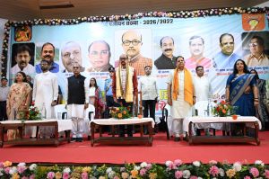  राज्यपाल रमेन डेका मध्यदेशीय वैश्य महासभा के राष्ट्रीय सम्मेलन में शामिल हुए