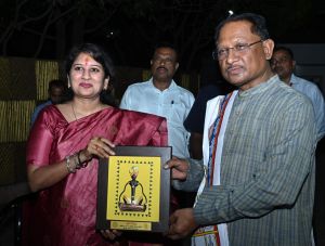 मुख्यमंत्री से छत्तीसगढ़ राज्य बाल संरक्षण आयोग के नवनियुक्त अध्यक्ष ने की सौजन्य भेंट मुख्यमंत्री से छत्तीसगढ़ राज्य बाल संरक्षण आयोग के नवनियुक्त अध्यक्ष ने की सौजन्य भेंट