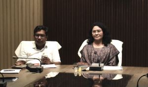 अधिकारी-कर्मचारी बालोद जिले को अग्रणी बनाने में अपनी बहुमूल्य भागीदारी सुनिश्चित करें: कलेक्टर