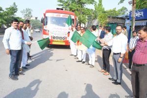  मुख्यमंत्री तीर्थ दर्शन योजना के तहत 183 श्रद्धालु रवाना, कलेक्टर ने दिखाई हरी झंडी