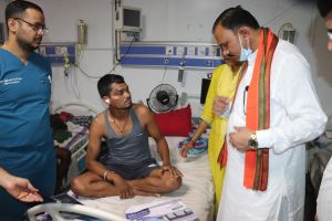 स्वास्थ्य मंत्री श्याम बिहारी जायसवाल ने किया डीकेएस अस्पताल का औचक निरीक्षण स्वास्थ्य मंत्री श्याम बिहारी जायसवाल ने किया डीकेएस अस्पताल का औचक निरीक्षण