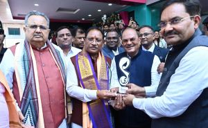 मुख्यमं ने 'बॉर्नियो मदर एंड चाइल्ड केयर हॉस्पिटल' का किया शुभारंभ मुख्यमं ने 'बॉर्नियो मदर एंड चाइल्ड केयर हॉस्पिटल' का किया शुभारंभ