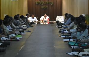 कलेक्टर श्रीमती मिश्रा ने जनदर्शन कक्ष में पहुँचकर किया आगन्तुकों से मुलाकात कलेक्टर श्रीमती मिश्रा ने जनदर्शन कक्ष में पहुँचकर किया आगन्तुकों से मुलाकात