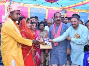 विष्णु का सुशासन कल्याणकारी, हर वर्ग के लिए कार्य कर रही सरकार : अरुण साव विष्णु का सुशासन कल्याणकारी, हर वर्ग के लिए कार्य कर रही सरकार : अरुण साव