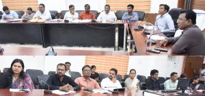 सुशासन तिहार के अंतर्गत प्राप्त आवेदनों की व्यापक समीक्षा की गई