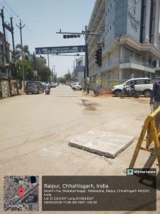 निगम जोन 3 ने उद्योग भवन के समीप किनारे नाला के खुले चेम्बर को बन्द किया निगम जोन 3 ने उद्योग भवन के समीप किनारे नाला के खुले चेम्बर को बन्द किया