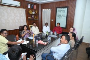 महापौर मीनल चौबे ने जोन-4 में जल समस्या पर ली बैठक