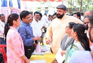 शिवतराई समाधान शिविर में 1808 आवेदनों का हुआ निराकरण शिवतराई समाधान शिविर में 1808 आवेदनों का हुआ निराकरण