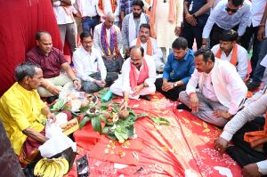 उप मुख्यमंत्री अरुण साव ने दी सौगात, बेलतरा के लिए 21.25 करोड़ के विकास कार्यों का किया भूमिपूजन उप मुख्यमंत्री अरुण साव ने दी सौगात, बेलतरा के लिए 21.25 करोड़ के विकास कार्यों का किया भूमिपूजन