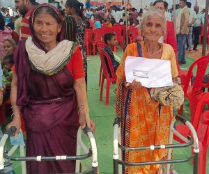  धमनी में समाधान शिविर: रामकली और दुलौरिन की आंखों में आई चमक 