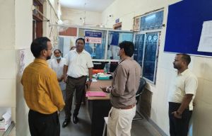  कमिश्नर बस्तर डोमन सिंह का छिंदगढ़ दौरा...अस्पताल और बालगृह का किया निरीक्षण