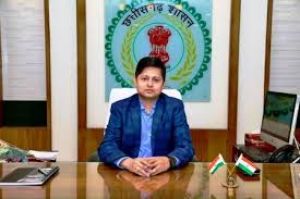 कलेक्टर ने जिले की खदानों में सुरक्षा व्यवस्था को बनाए रखने दिए निर्देश