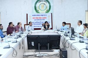  ऑब्ज़र्वर डॉ. प्रियंका शुक्ला एवं कलेक्टर डॉ. गौरव सिंह ने यूपीएससी परीक्षा  के संबंध में ली बैठक