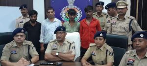 प्रतिबंधित नशीली दवाओ के 04 सौदागर पुलिस गिरफ्त मे 