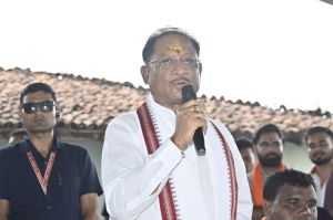  मुख्यमंत्री की चौपाल: कांकेर जिले के मांदरी गांव में उतरा मुख्यमंत्री का उड़नखटोला