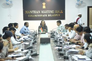 बाढ़ से निपटने जिला प्रशासन सजग, कलेक्टर ने की बाढ़ राहत एवं आपदा प्रबंधन की समीक्षा