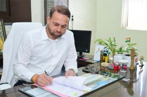 स्वच्छता त्यौहार अभियान के अंतर्गत शनिवार को जिले में व्यापक स्तर पर चलाया गया स्वच्छता अभियान स्वच्छता त्यौहार अभियान के अंतर्गत शनिवार को जिले में व्यापक स्तर पर चलाया गया स्वच्छता अभियान