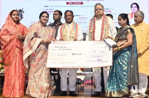 छत्तीसगढ़ में हस्तशिल्प विकास की अपार संभावना – मुख्यमंत्री विष्णु देव साय छत्तीसगढ़ में हस्तशिल्प विकास की अपार संभावना – मुख्यमंत्री विष्णु देव साय