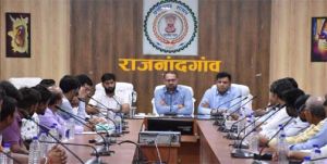  औद्योगिक संस्थाएं अपने सामाजिक दायित्वों का निर्वहन करते हुए पौधरोपण करने में अपना योगदान सुनिश्चित करें : कलेक्टर