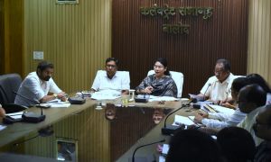 राजस्व प्रकरणों का समय-सीमा में निराकरण सुनिश्चित करें: कलेक्टर श्रीमती मिश्रा राजस्व प्रकरणों का समय-सीमा में निराकरण सुनिश्चित करें: कलेक्टर श्रीमती मिश्रा