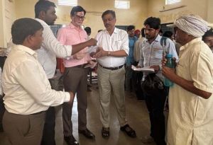 तहसील कार्यालय घुमका में राजस्व शिविर का हुआ आयोजन तहसील कार्यालय घुमका में राजस्व शिविर का हुआ आयोजन