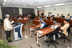 सुशासन की नई परिभाषा गढ़ता चिंतन शिविर 2.0: तकनीक और नवाचार से गुड गवर्नेंस की राह सुशासन की नई परिभाषा गढ़ता चिंतन शिविर 2.0: तकनीक और नवाचार से गुड गवर्नेंस की राह