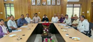  कुशाभाऊ ठाकरे पत्रकारिता एवं जनसंचार विश्वविद्यालय में विभागाध्यक्षों की मासिक समीक्षा बैठक आयोजित 