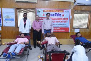 विश्व रक्तदाता दिवस के अवसर पर  रक्तदान शिविर का आयोजन,दानदाताओं से मिला 194 यूनिट रक्त
