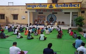 पांच दिवसीय योग शिविर एवं लाईफ स्टाईल क्लीनिक का हुआ शुभारंभ पांच दिवसीय योग शिविर एवं लाईफ स्टाईल क्लीनिक का हुआ शुभारंभ