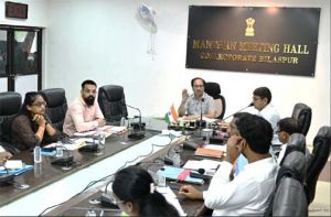 कलेक्टर ने की टीएल बैठक में फ्लैगशिप योजनाओं की समीक्षा कलेक्टर ने की टीएल बैठक में फ्लैगशिप योजनाओं की समीक्षा