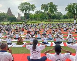 अंतरराष्ट्रीय योग दिवस पर सभी 439 ग्राम पंचायतों में होगा सामूहिक योग, पौधरोपण कर लेंगे जल संरक्षण का संकल्प अंतरराष्ट्रीय योग दिवस पर सभी 439 ग्राम पंचायतों में होगा सामूहिक योग, पौधरोपण कर लेंगे जल संरक्षण का संकल्प
