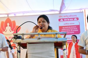 अंतर्राष्ट्रीय योग दिवस के अवसर पर सामूहिक योग कार्यक्रम का हुआ आयोजन अंतर्राष्ट्रीय योग दिवस के अवसर पर सामूहिक योग कार्यक्रम का हुआ आयोजन