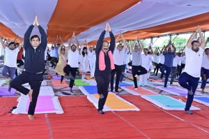 योग से ही स्वस्थ, संतुलित और अनुशासित जीवन संभव : अरुण साव योग से ही स्वस्थ, संतुलित और अनुशासित जीवन संभव : अरुण साव