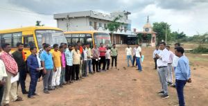 स्कूल बसों की जाँच एवं चालक, परिचालकों का किया गया स्वास्थ्य परीक्षण स्कूल बसों की जाँच एवं चालक, परिचालकों का किया गया स्वास्थ्य परीक्षण