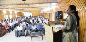 जिला कार्यालयों में ई-ऑफिस के सुचारू संचालन हेतु प्रशिक्षण संपन्न, कलेक्टर ने साझा किया अनुभव जिला कार्यालयों में ई-ऑफिस के सुचारू संचालन हेतु प्रशिक्षण संपन्न, कलेक्टर ने साझा किया अनुभव