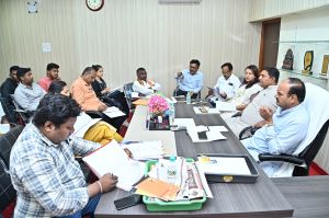 सभापति सूर्यकांत राठौड़ ने जोन 2 के कार्यों की गहन समीक्षा कर दिये आवश्यक निर्देश सभापति सूर्यकांत राठौड़ ने जोन 2 के कार्यों की गहन समीक्षा कर दिये आवश्यक निर्देश