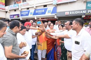 विधायक पुरंदऱ मिश्रा, महापौर मीनल चौबे ने निगम जोन 3 के वार्ड 33 में विकास कार्यों के लिए किया भूमिपूजन विधायक पुरंदऱ मिश्रा, महापौर मीनल चौबे ने निगम जोन 3 के वार्ड 33 में विकास कार्यों के लिए किया भूमिपूजन