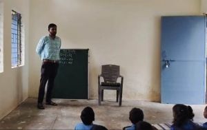 युक्तियुक्तकरण से लौटी स्कूलों की रौनक, स्कूलों में फिर सुनाई दे रहे हिंदी अंग्रेजी के पाठ और गणित के सवालों की गूंज