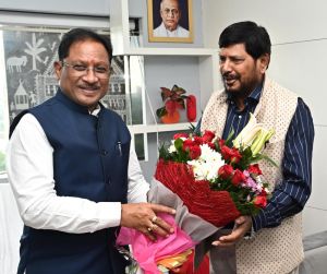 मुख्यमंत्री विष्णु देव साय से केंद्रीय राज्यमंत्री  रामदास अठावले ने की सौजन्य मुलाकात