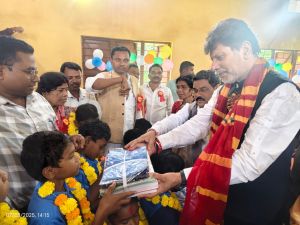  जगदलपुर विधानसभा क्षेत्र के दरभा विकासखण्ड के चिंगपाल में विकासखण्ड स्तरीय शाला प्रवेशोत्सव सम्पन्न